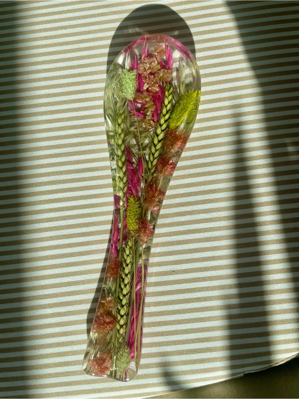 •| Riccardo Marzi Pink & Natural Dried Wheat Resin Spoon Rest ($54 retail)